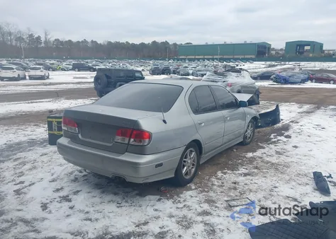 2000 Infiniti G20 Luxury/Touring z USA, uszkodzony, nr VIN JNKCP11A4YT304883